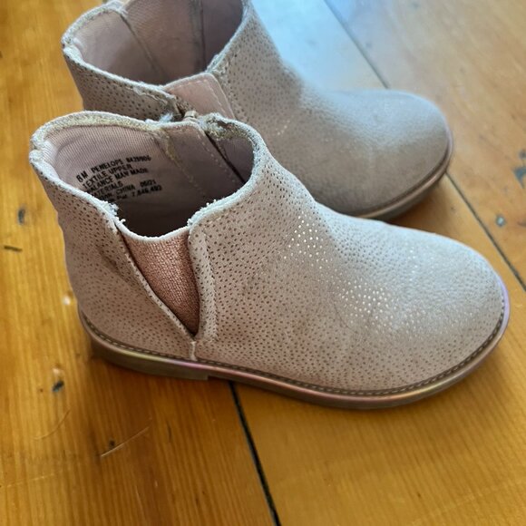 Pink Boots - Picture 2 of 4